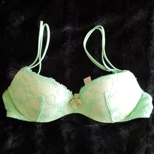 Victoria's Secret pushup balconet bra 32 B
